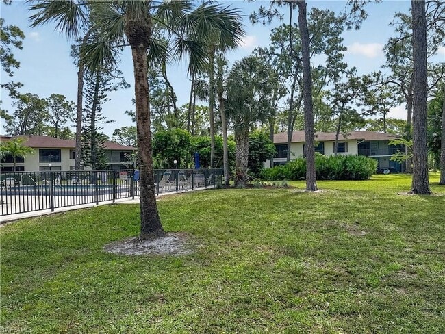 Building Photo - 1701 Courtyard Way