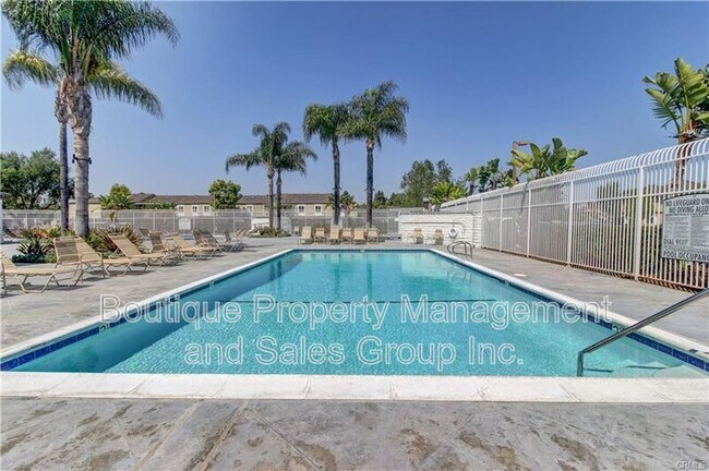 Building Photo - 2336 Minuteman Way