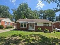 Building Photo - 1605 Pichard St