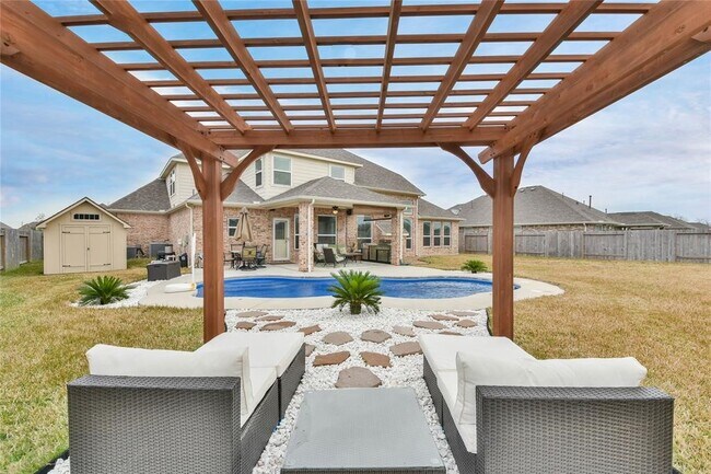 Building Photo - 1236 Laurel Lp