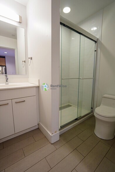 Building Photo - 1085 Boylston St