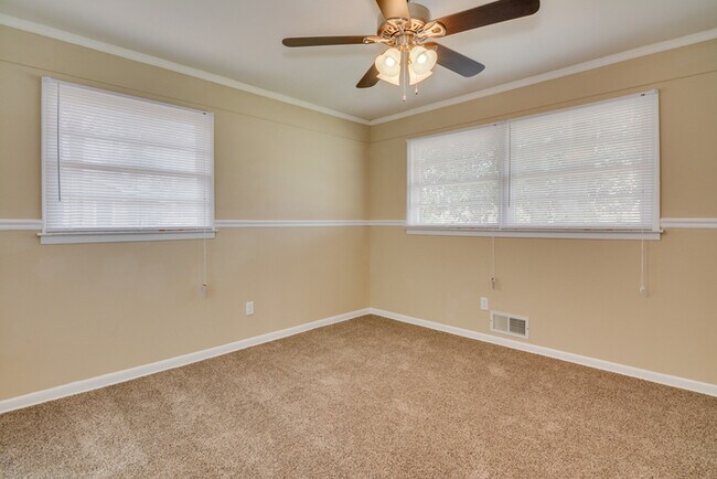 Building Photo - Cute 3 Bedroom Augusta Home