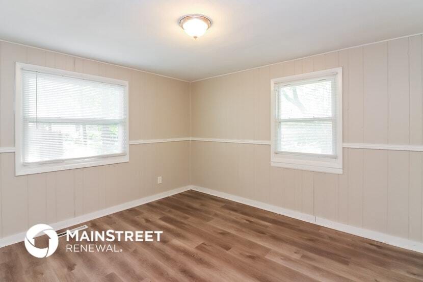 Building Photo - 8067 Norwich Dr