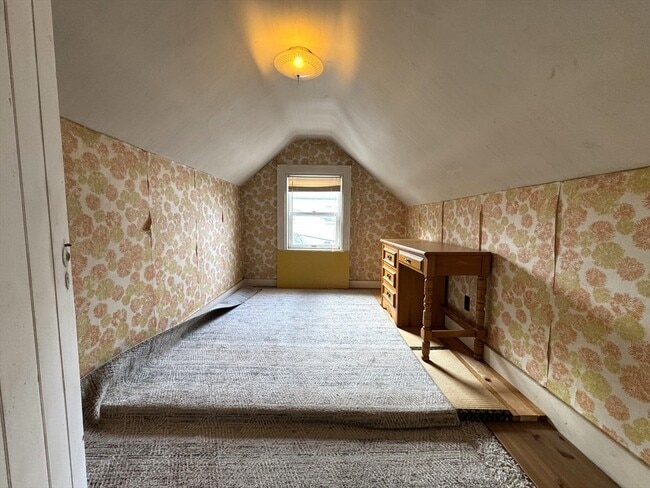 Building Photo - 30 Thorpe St