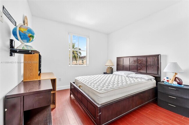 Building Photo - 10934 SW 247th Ter