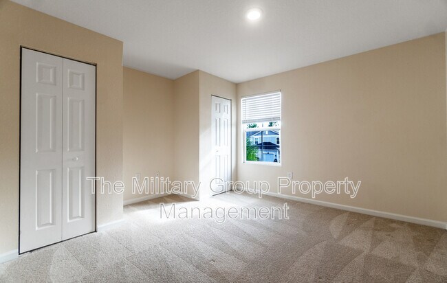 Building Photo - 958 Observatory Pkwy