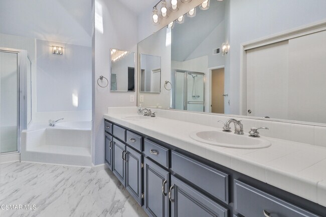 Building Photo - 4590 Fern Valley Ct