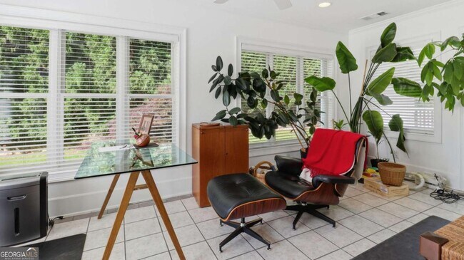 Building Photo - 857 Chattahoochee Dr