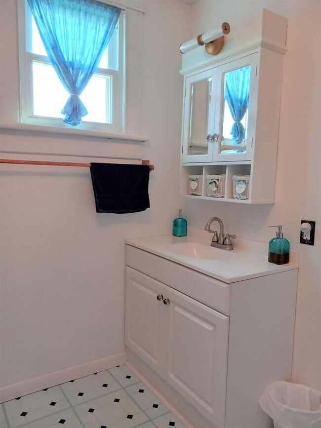 Building Photo - 1163 Keezletown Rd