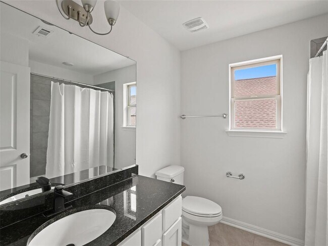 Building Photo - 1328 Brescia Walk