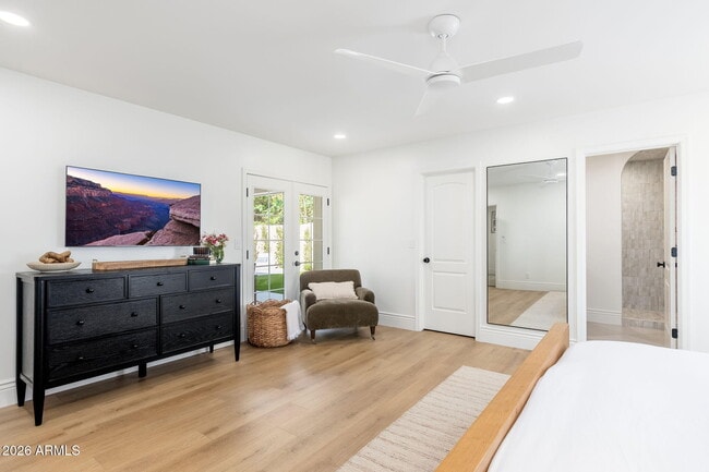 Building Photo - 4030 E Fairmount Ave