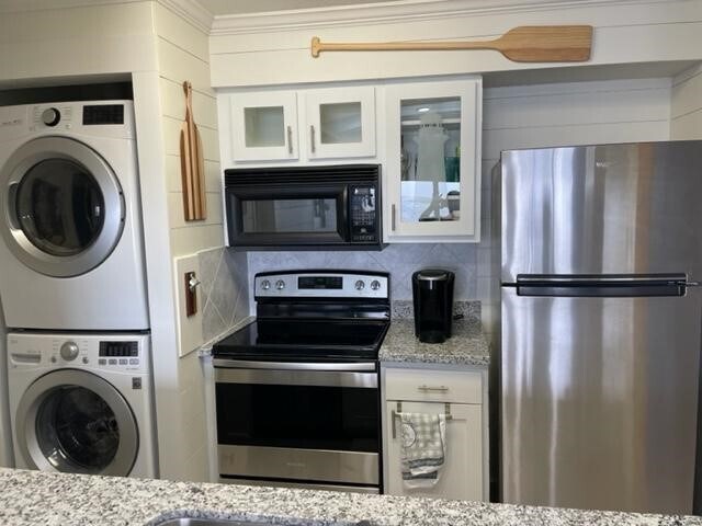 Building Photo - 801 River Rd