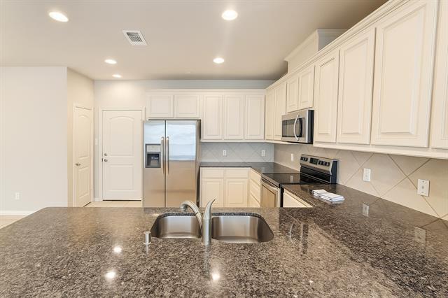 Building Photo - 2563 Adam Ln