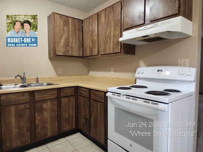 Building Photo - 7938 NW Crossland Cir