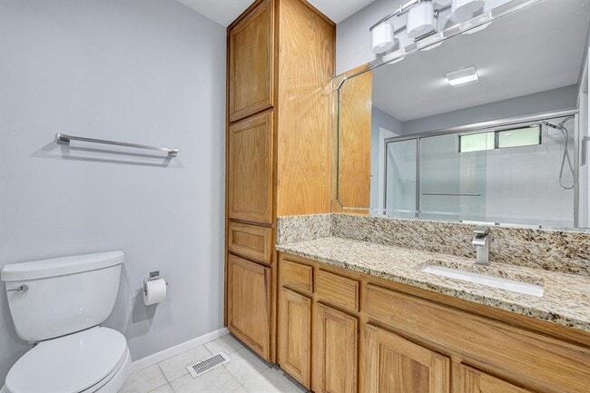 Building Photo - 3406 Westside Cove