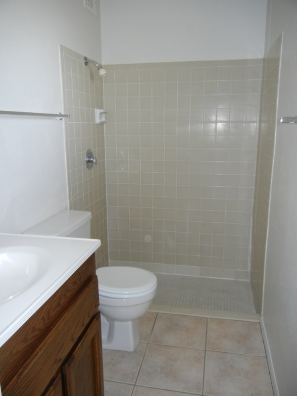 Building Photo - 5180 N Kolb Rd