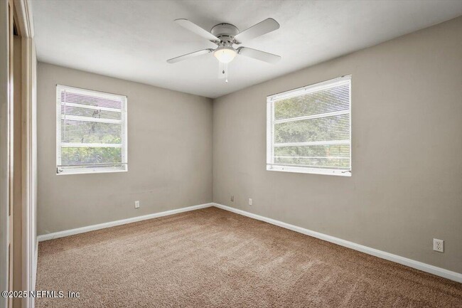 Building Photo - 6446 Ledbury Dr S
