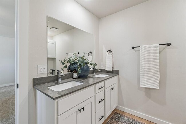 Building Photo - 19507 Molly Dr