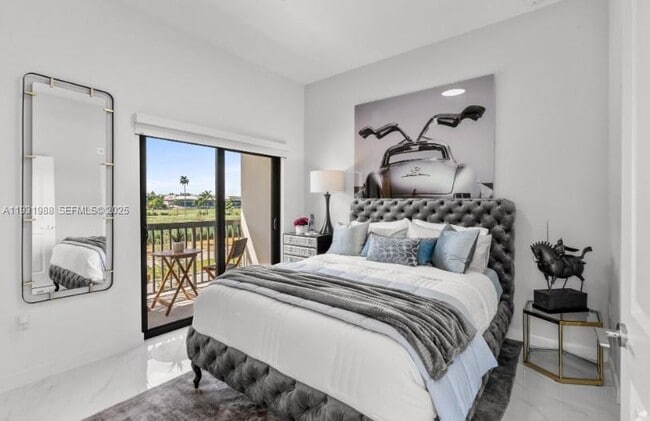 Building Photo - 2336 E 4th Ave