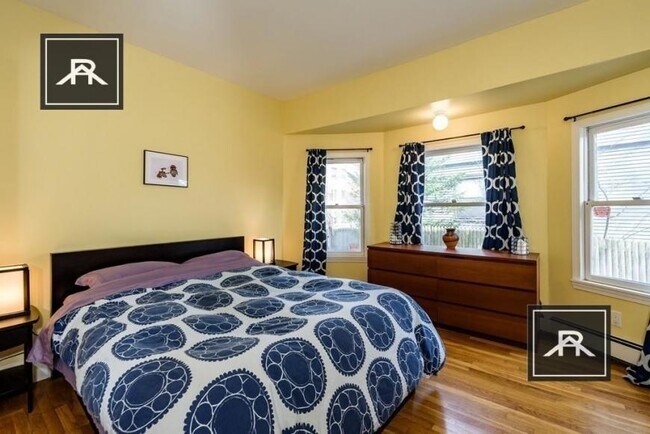 Building Photo - 3 bedroom in Brighton MA 02135