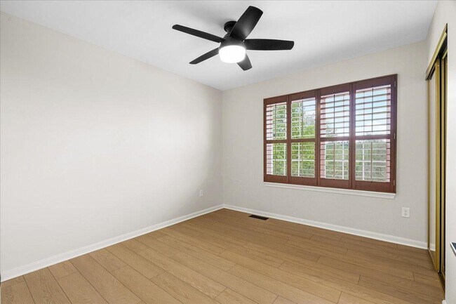 Building Photo - 7375 Freestate Dr