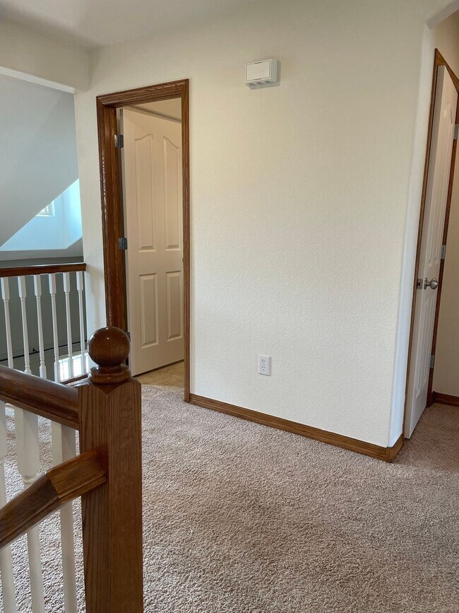 Building Photo - 3545 Big Ben Dr