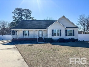 Building Photo - 2104 Beauvoir Ct