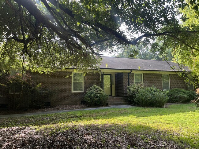 Building Photo - 5625 Potter Rd