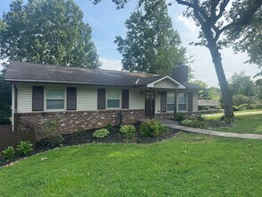 Building Photo - 4616 Crestfield Rd