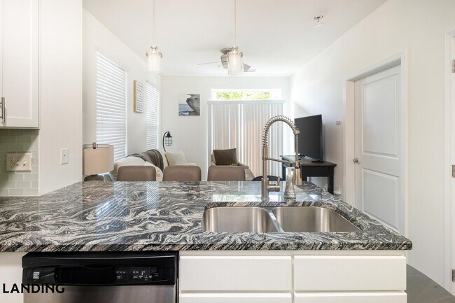 Building Photo - 4921 Pretty Lake Ave