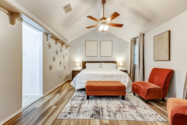 Building Photo - 92 N Deerfoot Cir