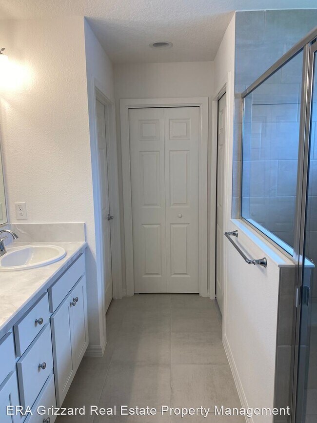 Building Photo - 3 br, 2 bath House - 6187 Danielson loop