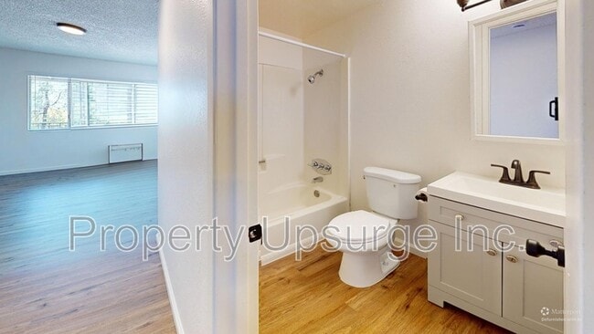 Building Photo - 3717 St Nicholas Ave
