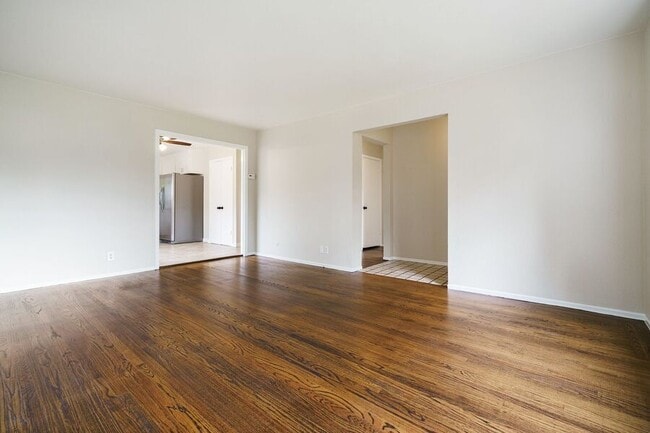Building Photo - 806 Madison Ave