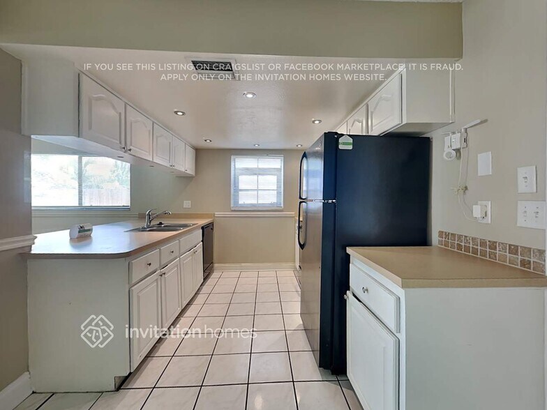 Building Photo - 11206 Wheeling Dr