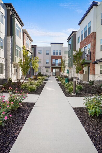 Courtyard - Current by Lotus