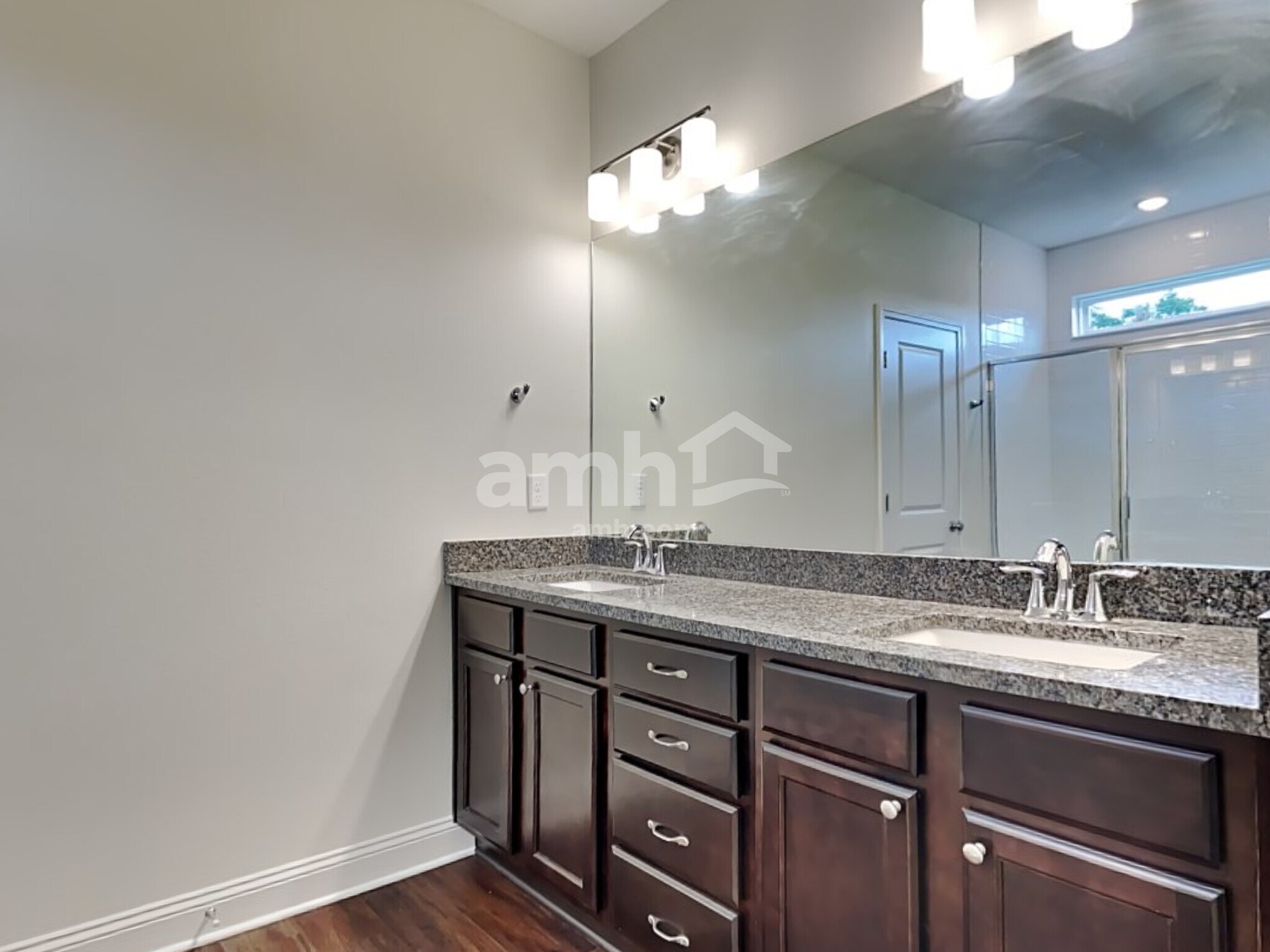Building Photo - 264 Banyan Frst Dr
