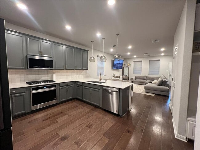 Building Photo - 107 Hornbill Dr