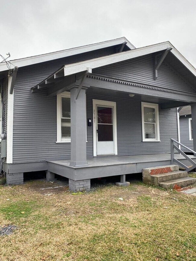 Building Photo - 2781 Sabine Pass Ave