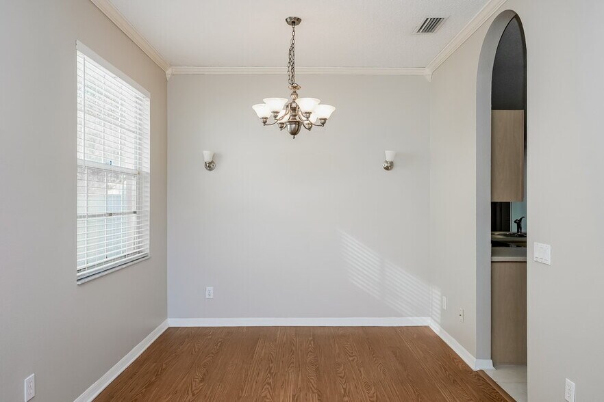 Building Photo - 1231 Loretto Cir