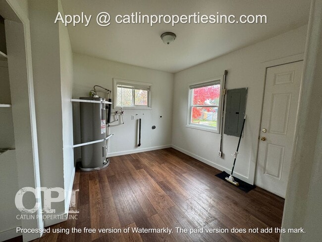 Building Photo - 271 26th Ave