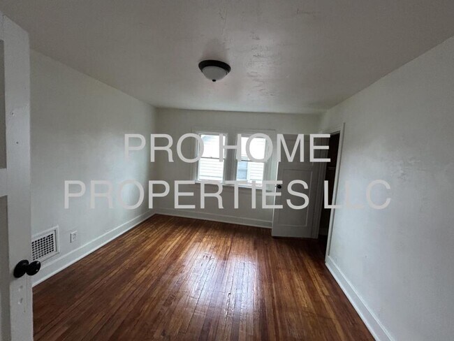 Building Photo - 28 Willowwood Dr