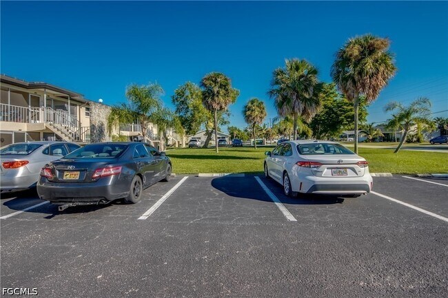 Building Photo - 2526 SE 16th Pl