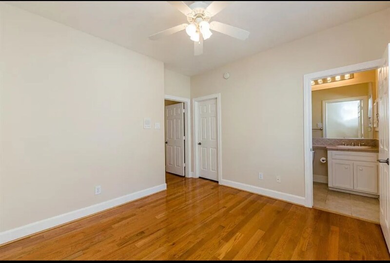 Building Photo - 2414 Dorrington St