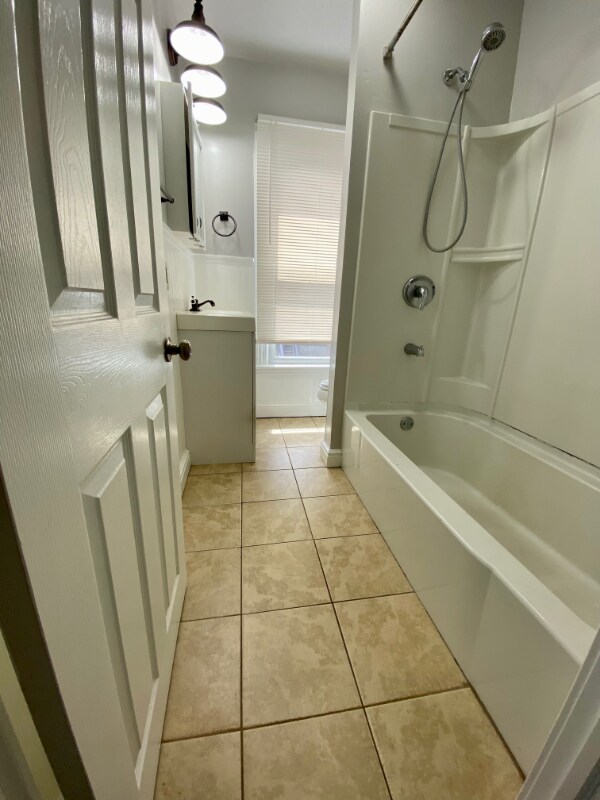 Building Photo - 1039 W Wilkes Barre St