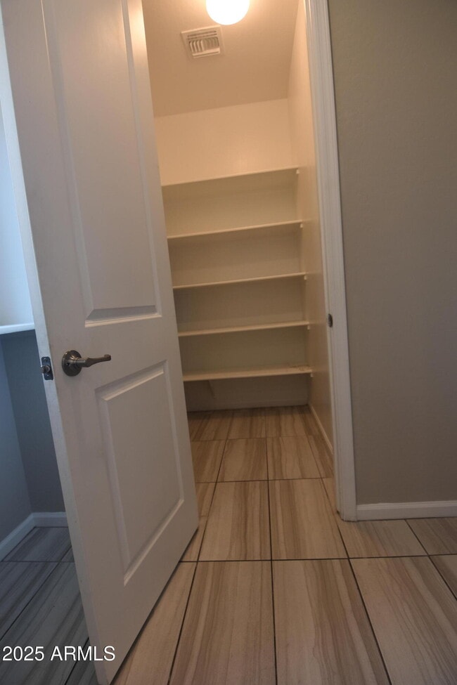 Building Photo - 250 E Wisteria Dr