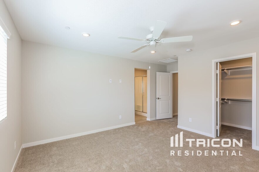 Building Photo - 31717 Luther Dr