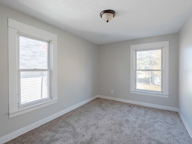 Building Photo - 540 Avon St