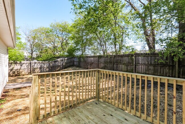 Building Photo - 1621 O Green Cove