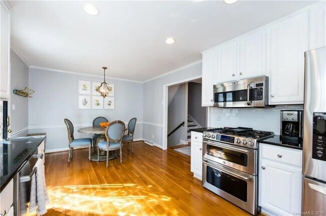 Building Photo - 2127 Edenton Rd